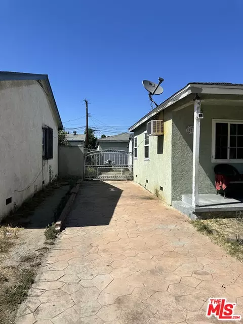 3211 E 67th Way, Long Beach, CA 90805 photo 4