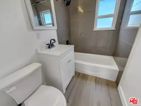 Bath - 419 E 228th St, Carson, CA 90745 photo 1 of 1