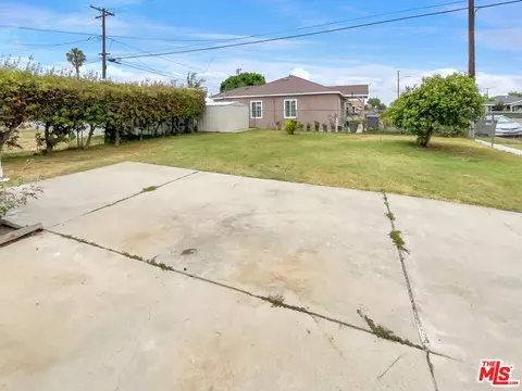 Exterior - 419 E 228th St, Carson, CA 90745 photo 7 of 7