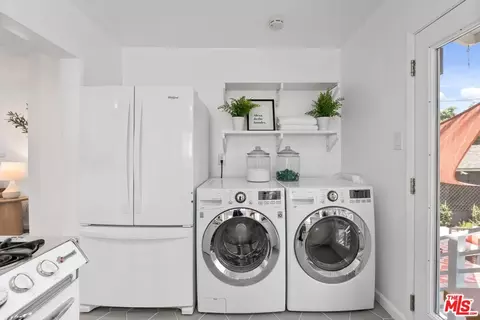 209 E 46th St, Long Beach, CA 90807 photo 17