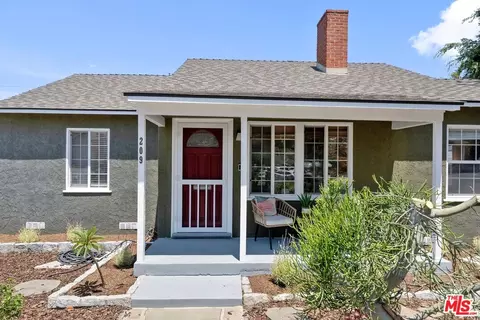 209 E 46th St, Long Beach, CA 90807 photo 4