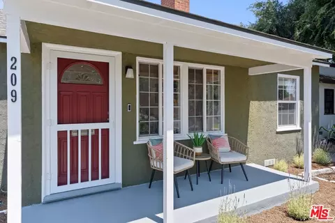 209 E 46th St, Long Beach, CA 90807 photo 5