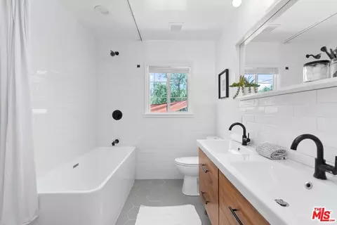 209 E 46th St, Long Beach, CA 90807 photo 19