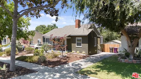 209 E 46th St, Long Beach, CA 90807 photo 3