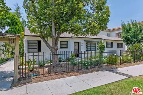 953 S Marengo Ave, Pasadena, CA 91106 photo 2
