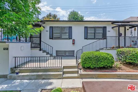953 S Marengo Ave, Pasadena, CA 91106 photo 6