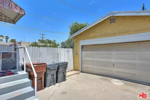 Exterior - 820 S Mayo Ave, Compton, CA 90221 photo 16 of 18