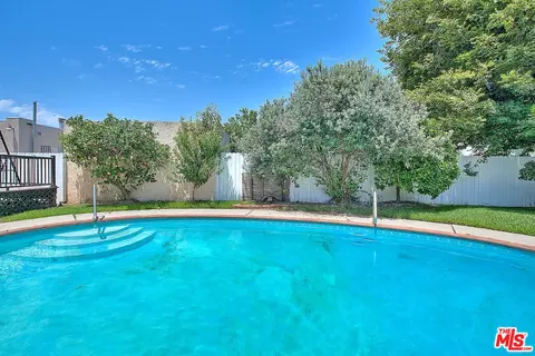 Exterior - 820 S Mayo Ave, Compton, CA 90221 photo 13 of 18