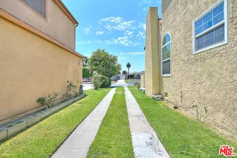Exterior - 820 S Mayo Ave, Compton, CA 90221 photo 18 of 18