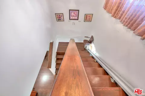 Entry Way - 820 S Mayo Ave, Compton, CA 90221 photo 5 of 8