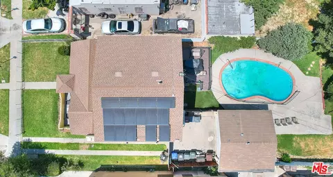 View/Area - 820 S Mayo Ave, Compton, CA 90221 photo 4 of 8