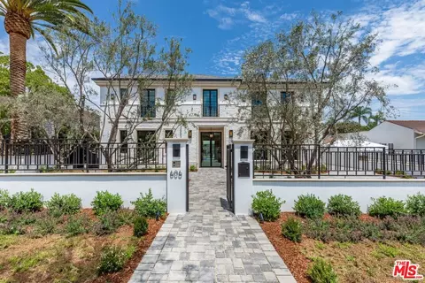 606 N Rexford Dr, Beverly Hills, CA 90210
