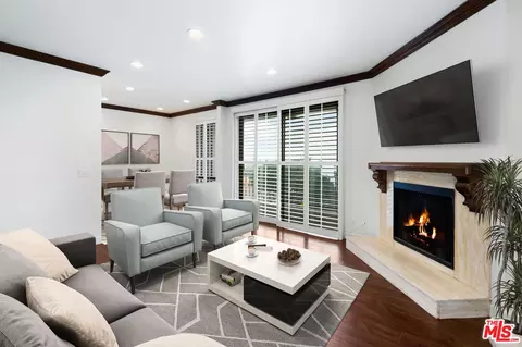 1812 Overland Ave #301, Los Angeles, CA 90025