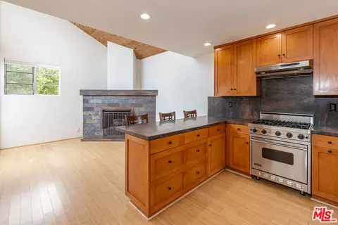 29233 Heathercliff Rd #2, Malibu, CA 90265
