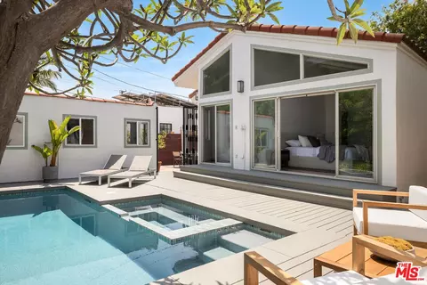 9011 Dorrington Ave, West Hollywood, CA 90048