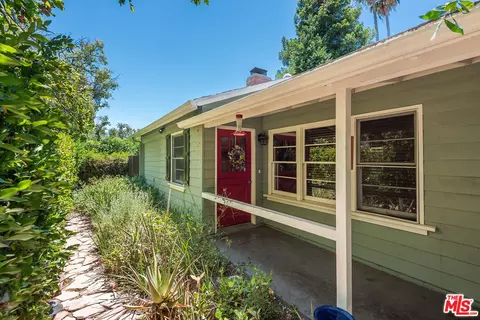 5549 Ventura Canyon Ave, Sherman Oaks, CA 91401