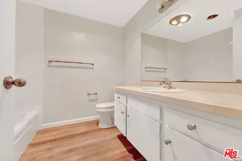 Bath - 950 N Louise St, Glendale, CA 91207 photo 1 of 2