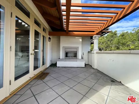 748 Locust St #502, Pasadena, CA 91101 photo 5