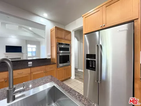 748 Locust St #502, Pasadena, CA 91101 photo 9