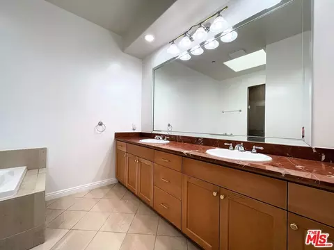 748 Locust St #502, Pasadena, CA 91101 photo 15