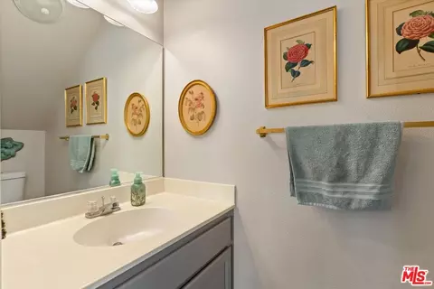 Bath - 543 Toucan Ct, Nipomo, CA 93444 photo 2 of 3