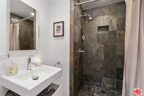 3971 Oeste Ave, Studio City, CA 91604 photo 17