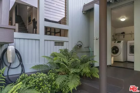 3971 Oeste Ave, Studio City, CA 91604 photo 22