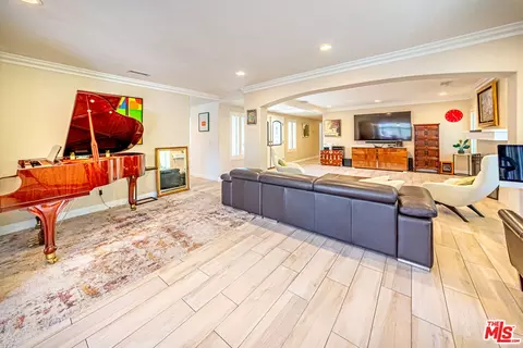 Living - 1195 Via Pintada, Riverside, CA 92507 photo 4 of 4