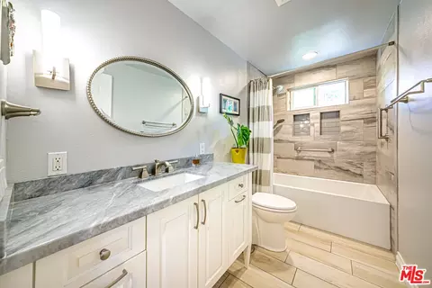 Bath - 1195 Via Pintada, Riverside, CA 92507 photo 1 of 8