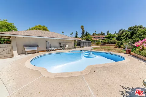 Exterior - 1195 Via Pintada, Riverside, CA 92507 photo 4 of 13