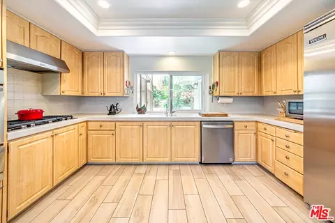 Kitchen - 1195 Via Pintada, Riverside, CA 92507 photo 4 of 4