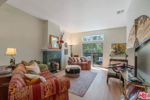 500 N Rosemead Blvd #5, Pasadena, CA 91107