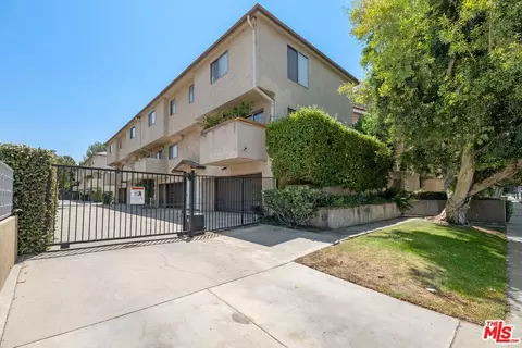 7332 Balboa Blvd #5, Van Nuys, CA 91406