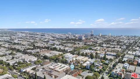 917 12th St, Santa Monica, CA 90403