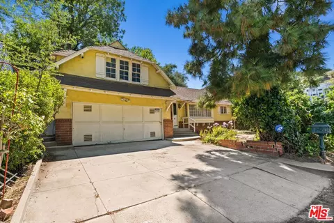 4059 Alta Mesa Dr, Studio City, CA 91604