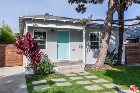2612 30th St, Santa Monica, CA 90405