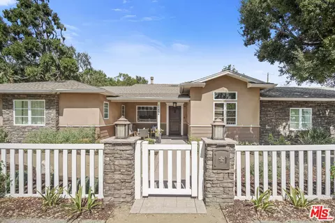 11856 Hartsook St, Valley Village, CA 91607
