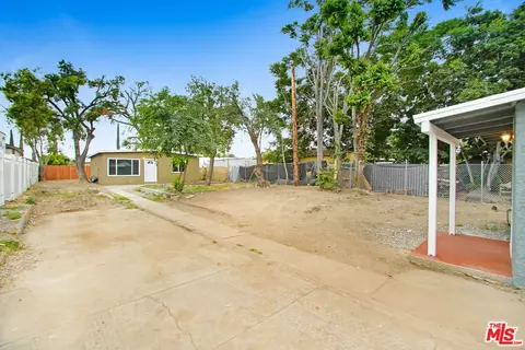 Exterior - 961 E 2nd St, San Bernardino, CA 92408 photo 2 of 3