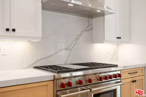 Kitchen - 2527 Ivy Rd, Oceanside, CA 92054 photo 2 of 2