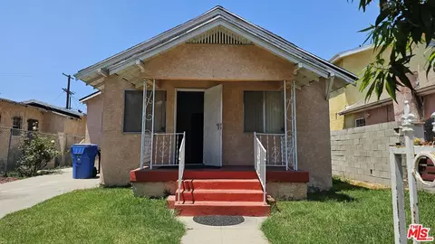 5739 2nd Ave, Los Angeles, CA 90043
