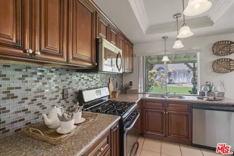 Kitchen - 3937 Merced River Rd, Ontario, CA 91761 photo 1 of 2