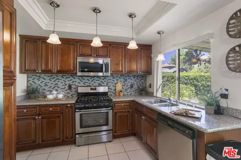 Kitchen - 3937 Merced River Rd, Ontario, CA 91761 photo 2 of 2