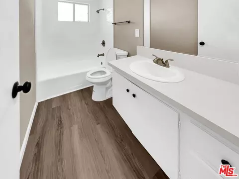 Bath - 650 Elsmere Dr, Carson, CA 90746 photo 2 of 3