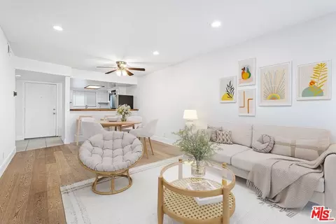 620 W Hyde Park Blvd #104, Inglewood, CA 90302