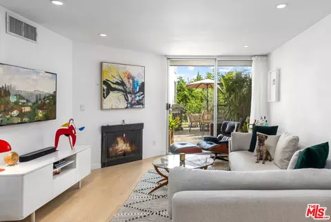 8530 Holloway Dr #216, West Hollywood, CA 90069