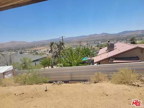 6383 Murrieta Ave, Yucca Valley, CA 92284 photo 14