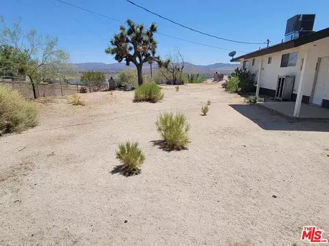 6383 Murrieta Ave, Yucca Valley, CA 92284 photo 12
