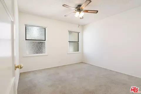 6943 Zelzah Ave, Reseda, CA 91335 photo 23