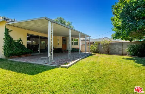 6943 Zelzah Ave, Reseda, CA 91335 photo 24