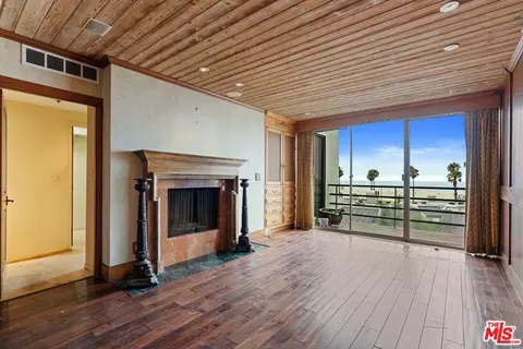 2920 Neilson Way #403, Santa Monica, CA 90405